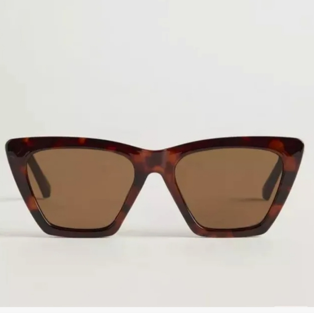 torrid Tortoise Cat-Eye Sunglasses with Brown Lenses